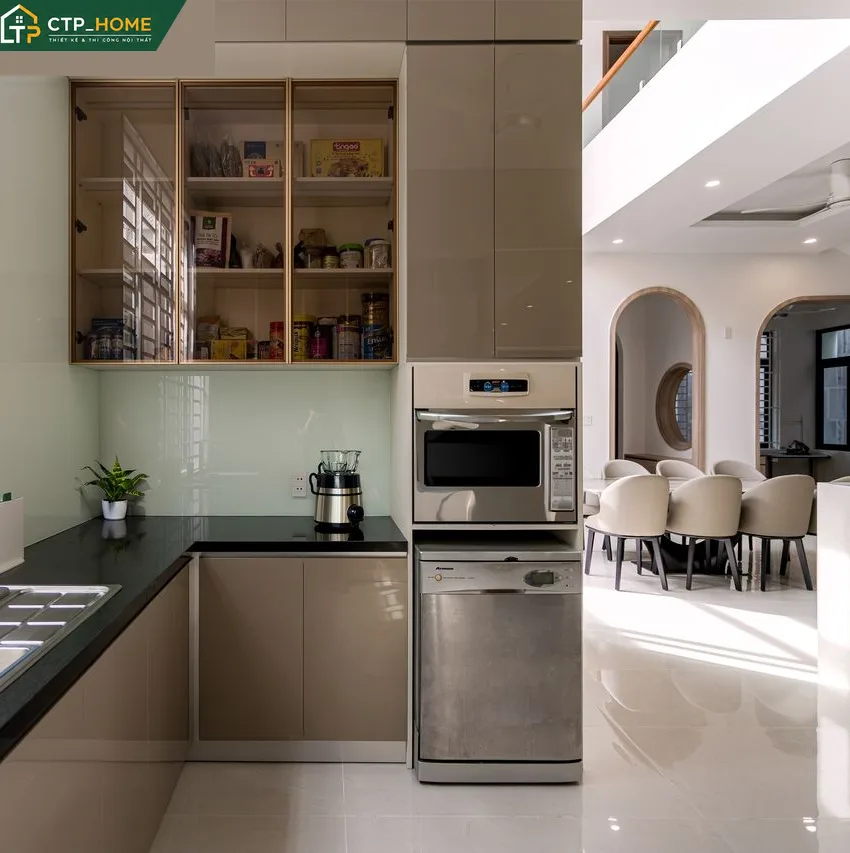 Thi công nội thất biệt thự Đồng Nai - không gian cầu thang và ánh sáng