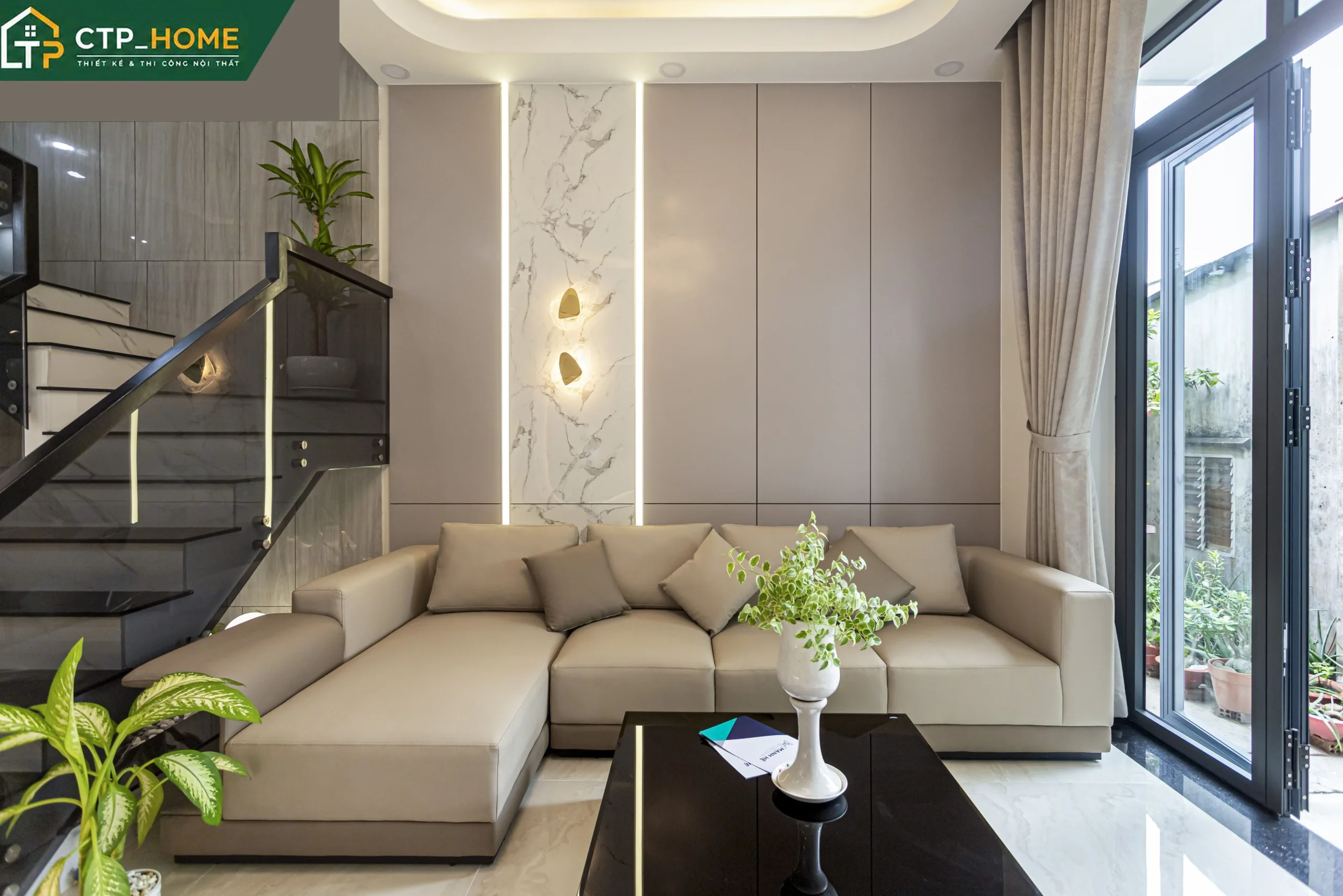 Cầu thang và ánh sáng thiết kế trong nhà phố Bình Dương