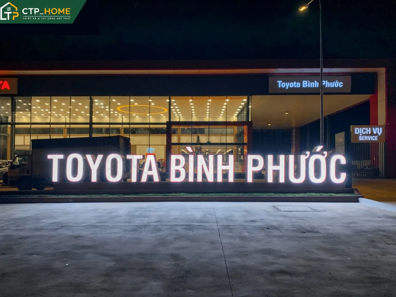 Không gian văn phòng showroom Toyota Bình Phước hiện đại